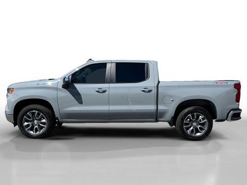 Used 2024 Chevrolet Silverado 1500 LT AWD/4WD image 2