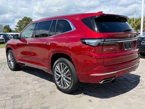 Used 2026 Buick Enclave Avenir w/ Super Cruise Package AWD/4WD image 11