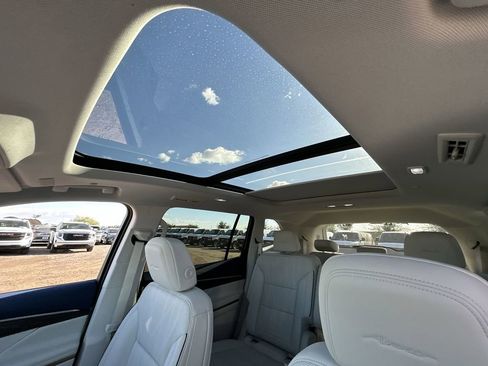 New 2026 Buick Enclave Avenir w/ Super Cruise Package FWD image 19