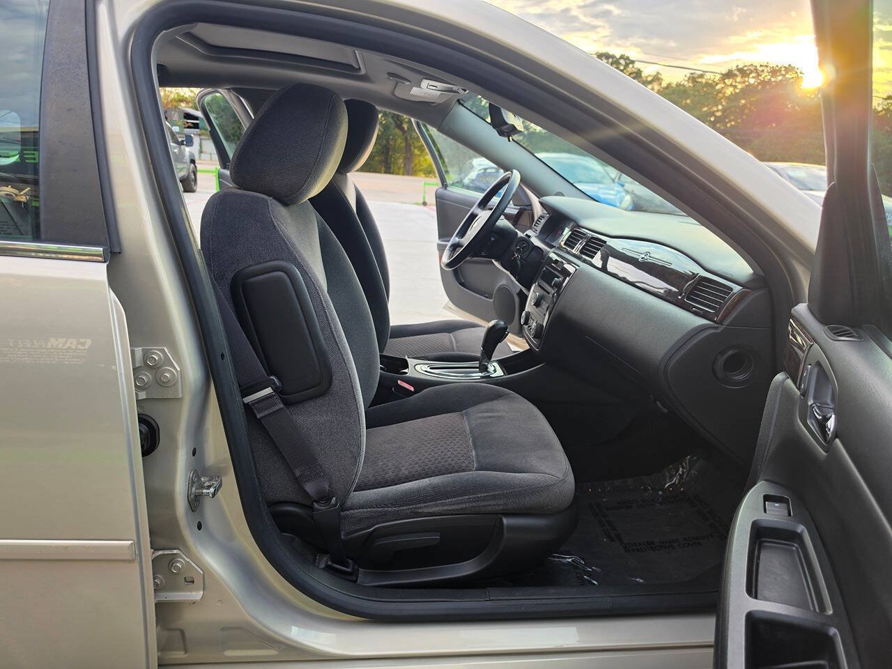 Used 2012 Chevrolet Impala LT w/ LT Sunroof Package FWD image 22