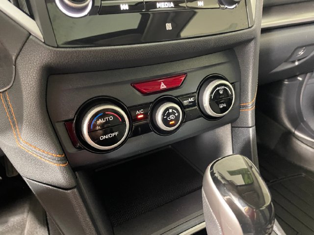 Used 2019 Subaru Crosstrek 2.0i Limited w/ Moonroof Package w/Navigation AWD/4WD image 9