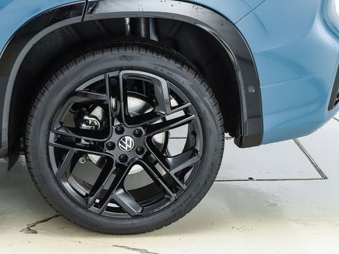 New 2026 Volkswagen Tiguan SE R-Line image 45