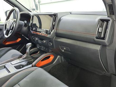 Certified 2026 Nissan Frontier PRO-4X AWD/4WD image 28