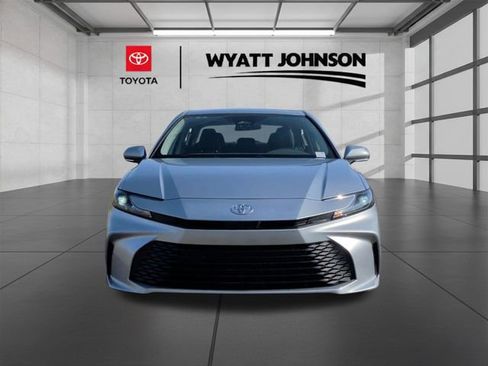 Certified 2025 Toyota Camry LE image 5