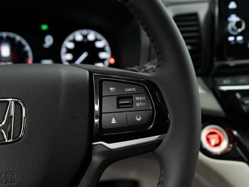 New 2026 Honda Odyssey Touring image 25