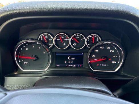 Used 2022 Chevrolet Silverado 2500 Custom w/ Custom Value Package AWD/4WD image 23