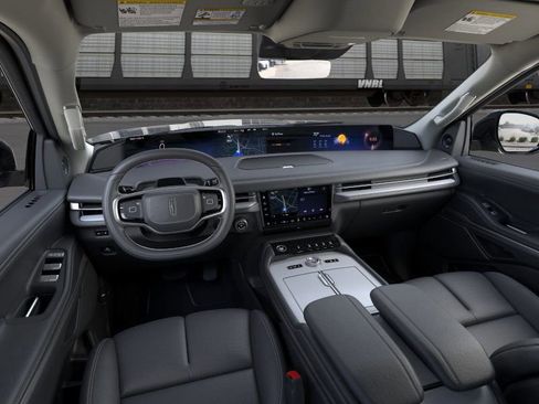 New 2026 Lincoln Navigator L Premier image 9