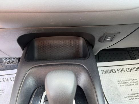 Used 2025 Toyota Corolla LE FWD image 36