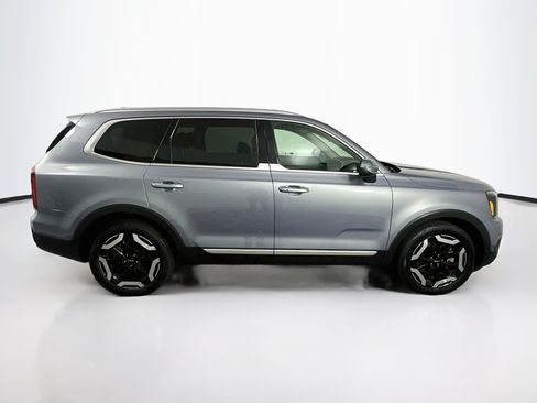 Used 2025 Kia Telluride S AWD/4WD image 10