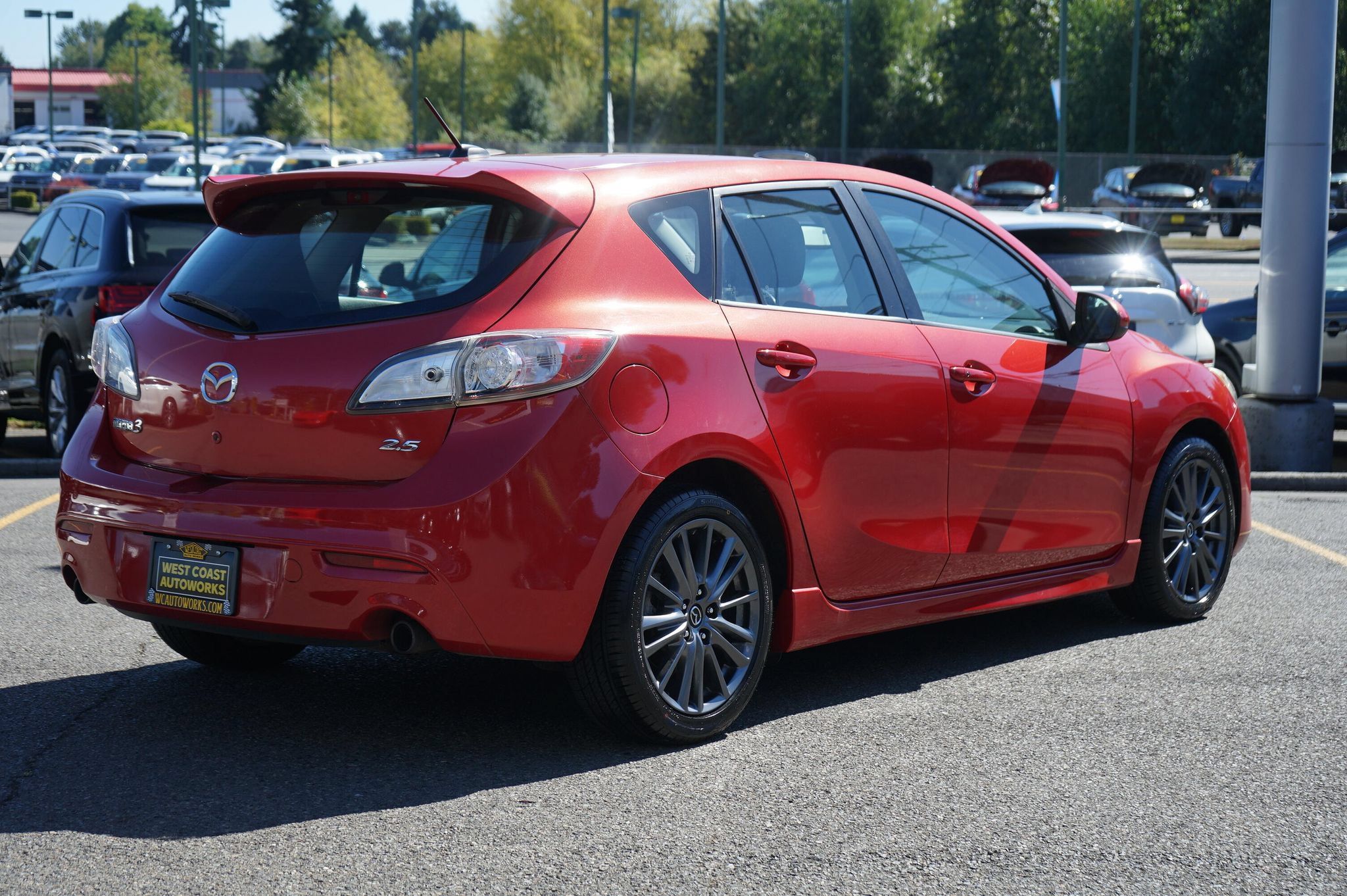 Used 2011 MAZDA MAZDA3 s Grand Touring w/ Tech Pkg FWD image 5