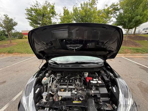 Used 2020 Nissan Kicks SV FWD image 18