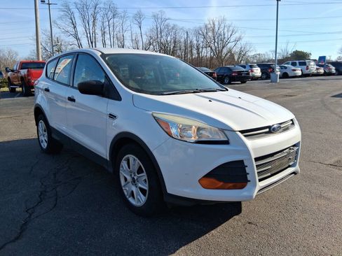 Used 2014 Ford Escape S image 3