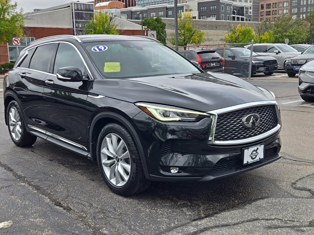 Used 2019 INFINITI QX50 Essential w/ Proactive Package AWD/4WD image 2
