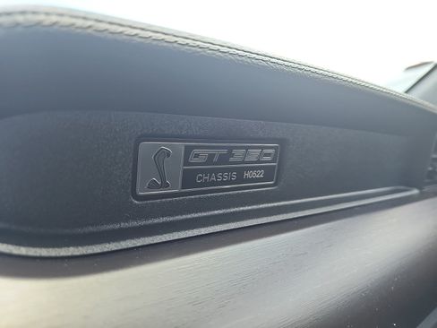 Used 2017 Ford Mustang Shelby GT350 RWD image 38