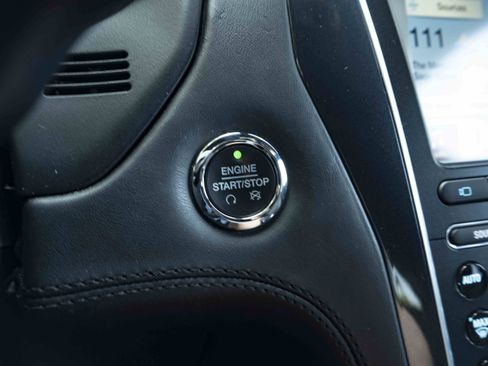 Used 2018 Ford Explorer Platinum AWD/4WD image 26