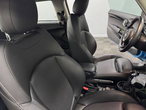 Used 2019 MINI Cooper S w/ Signature Upholstery Package image 45