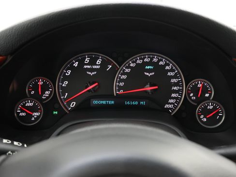 Used 2005 Chevrolet Corvette Convertible w/ Preferred Equipment Group RWD image 9