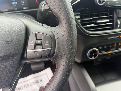 Used 2026 Ford Escape ST-Line FWD image 16