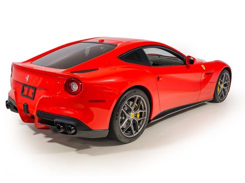Used 2017 Ferrari F12 Berlinetta image 7