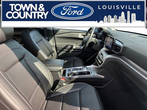 Used 2024 Ford Explorer XLT w/ Equipment Group 202A AWD/4WD image 26