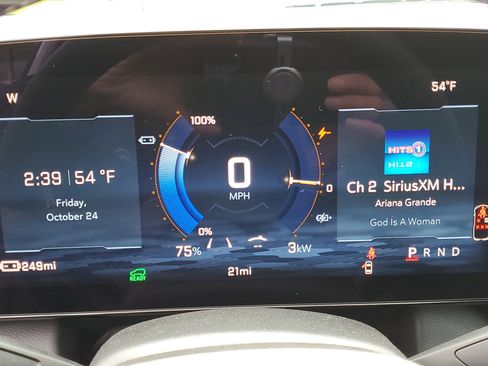 New 2026 Chevrolet Equinox EV LT image 9