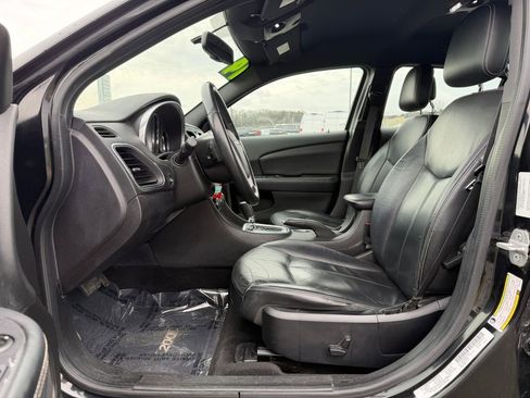 Used 2014 Chrysler 200 Limited FWD image 15