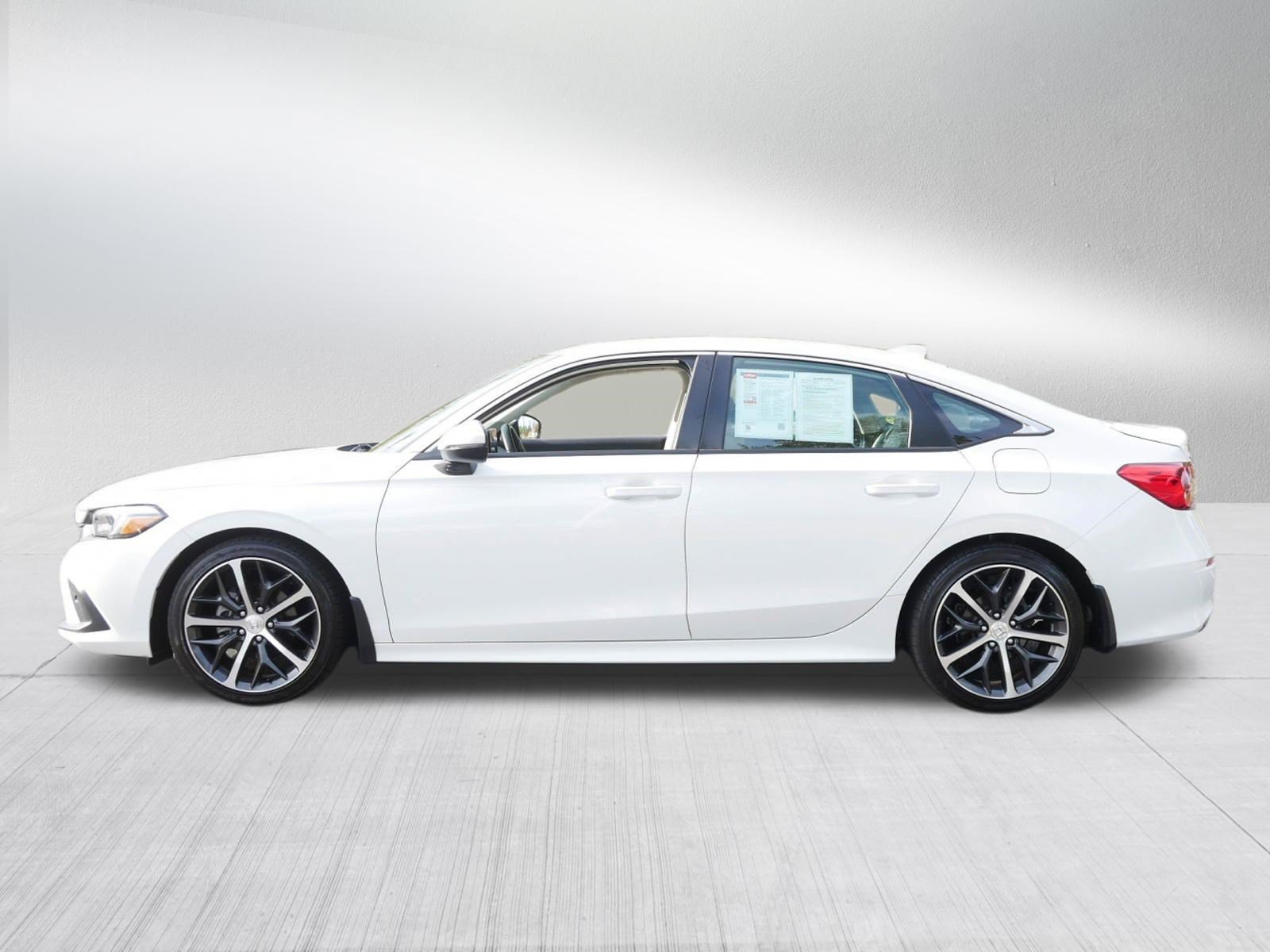 Used 2024 Honda Civic Touring image 4