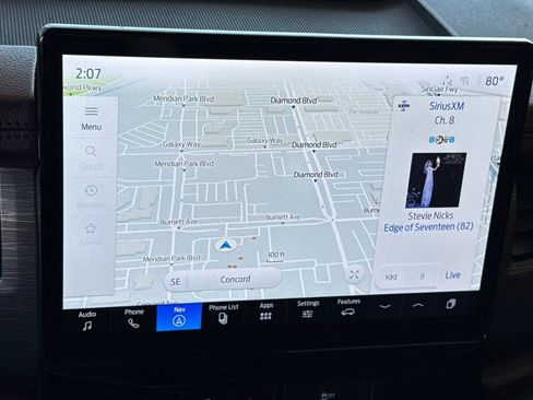 Used 2024 Ford Expedition Limited image 19