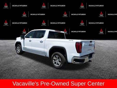 Used 2024 GMC Sierra 1500 SLT AWD/4WD image 4