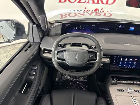 New 2025 Lincoln Navigator Reserve w/ Jet Appearance Package image 10