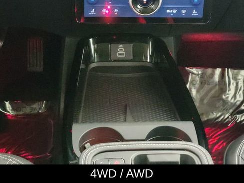 Used 2025 Ford Mustang Mach-E Premium image 26