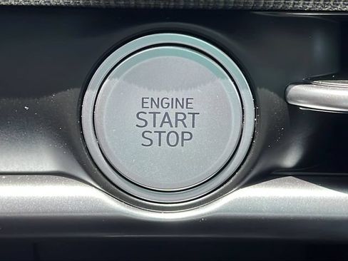 Certified 2025 Hyundai Santa Cruz Limited AWD/4WD image 31