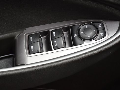 Used 2024 Chevrolet Malibu LT image 17