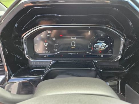 Used 2025 GMC Sierra 1500 SLT w/ SLT Premium Plus Package AWD/4WD image 36