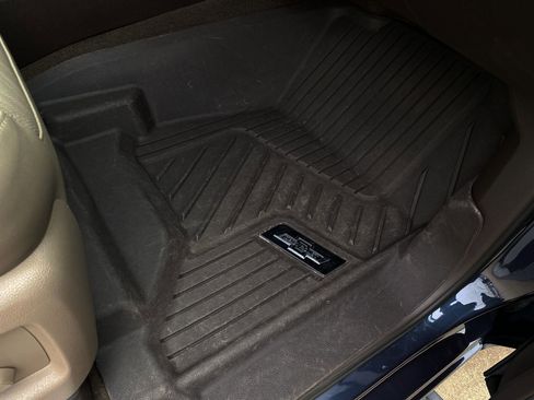 Used 2018 Chevrolet Silverado 1500 LTZ Z71 w/ Centennial Edition AWD/4WD image 16