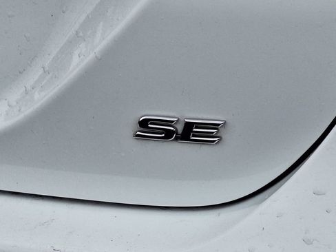 Used 2023 Toyota Camry SE FWD image 29