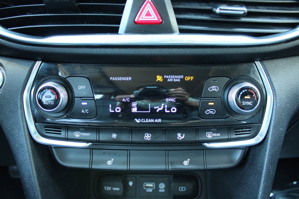 Used 2020 Hyundai Santa Fe SEL FWD image 18