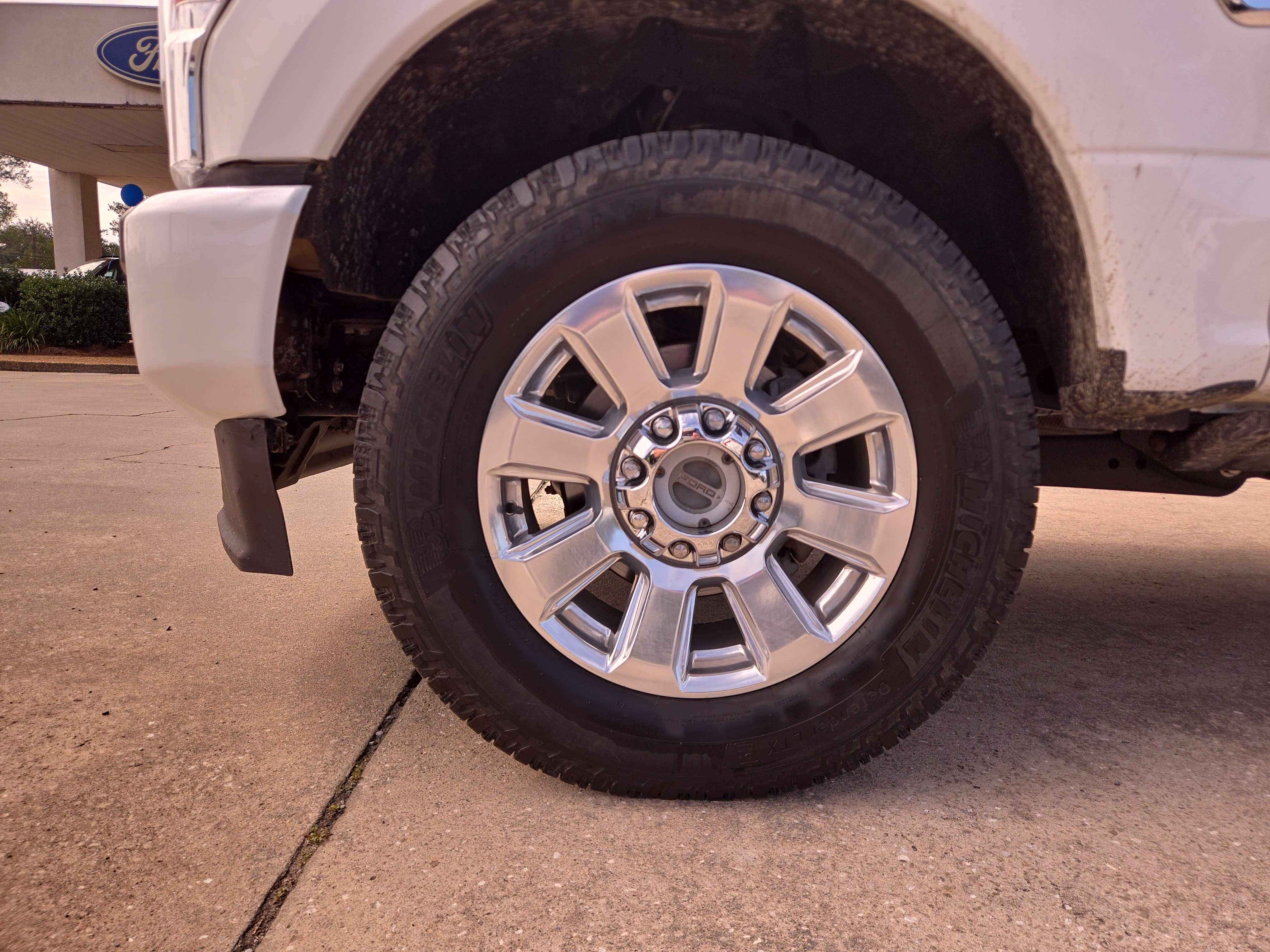 Used 2020 Ford F250 Platinum w/ FX4 Off-Road Package AWD/4WD image 10
