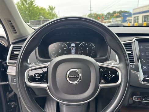 Used 2019 Volvo XC90 T6 Momentum w/ Protection Package Premier AWD/4WD image 14