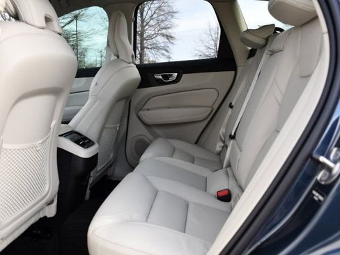 New 2026 Volvo XC60 B5 Ultra w/ Protection Package Premier AWD/4WD image 14