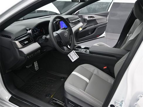 New 2026 Toyota Camry SE image 4