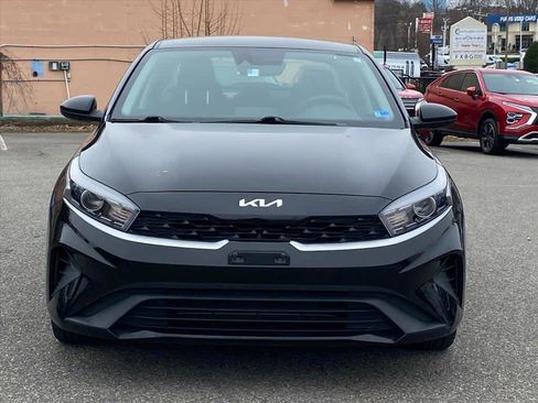 Used 2022 Kia Forte LXS image 6