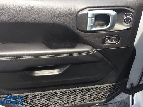 Used 2022 Jeep Wrangler Unlimited Sahara 4xe w/ Cold Weather Group image 10