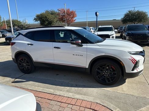 Used 2022 Chevrolet Blazer LT w/ Redline Edition image 4