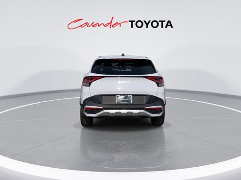 Used 2025 Kia Sportage EX image 7