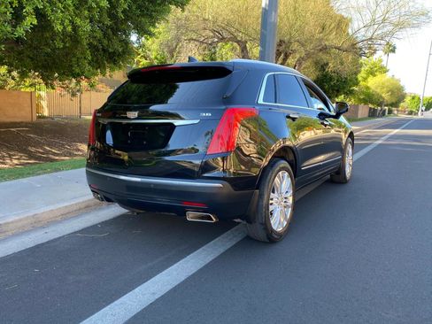 Used 2017 Cadillac XT5 Premium Luxury FWD image 6