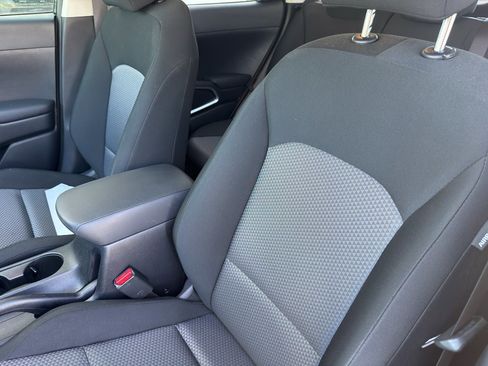 Used 2024 Kia Soul LX w/ Option Group 015 FWD image 11