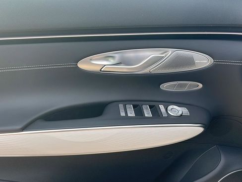 New 2026 Genesis GV70 2.5T Advanced AWD/4WD image 21