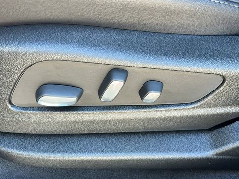 New 2025 Cadillac XT5 Premium Luxury image 39