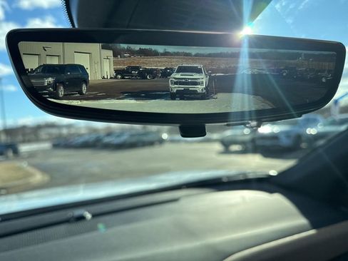 New 2026 Chevrolet Equinox ACTIV w/ Safety and Technology Package AWD/4WD image 32